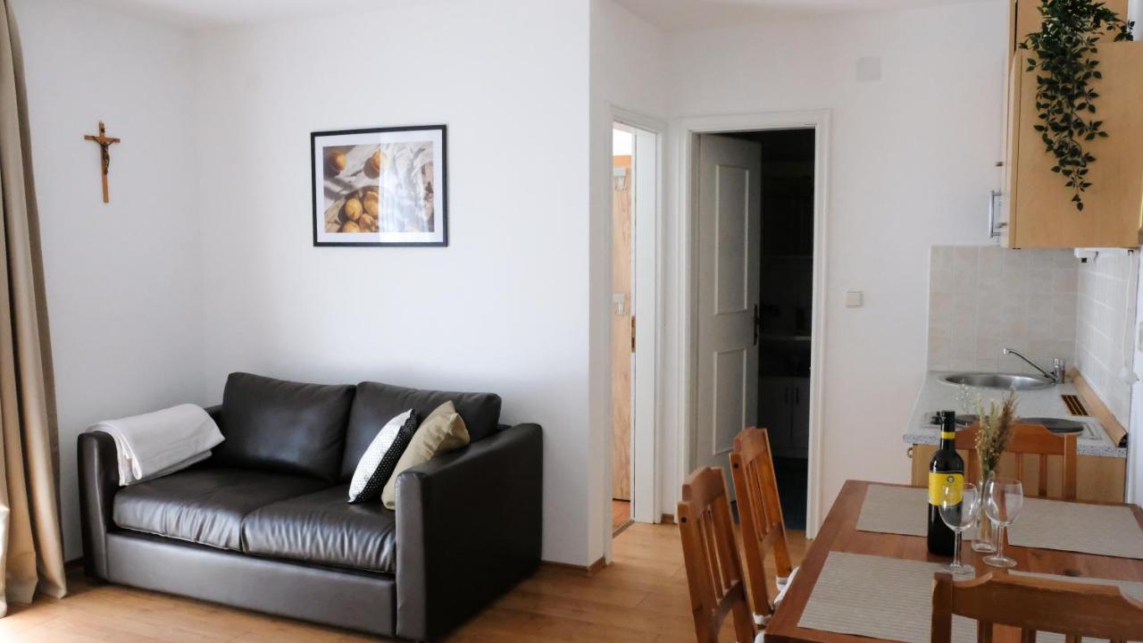 Apartments Dubravka เมดูลิน ภายนอก รูปภาพ