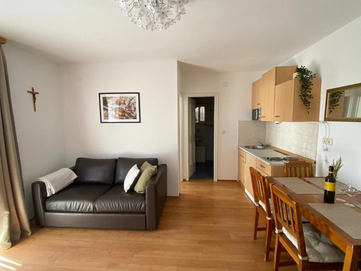 Apartments Dubravka เมดูลิน ภายนอก รูปภาพ